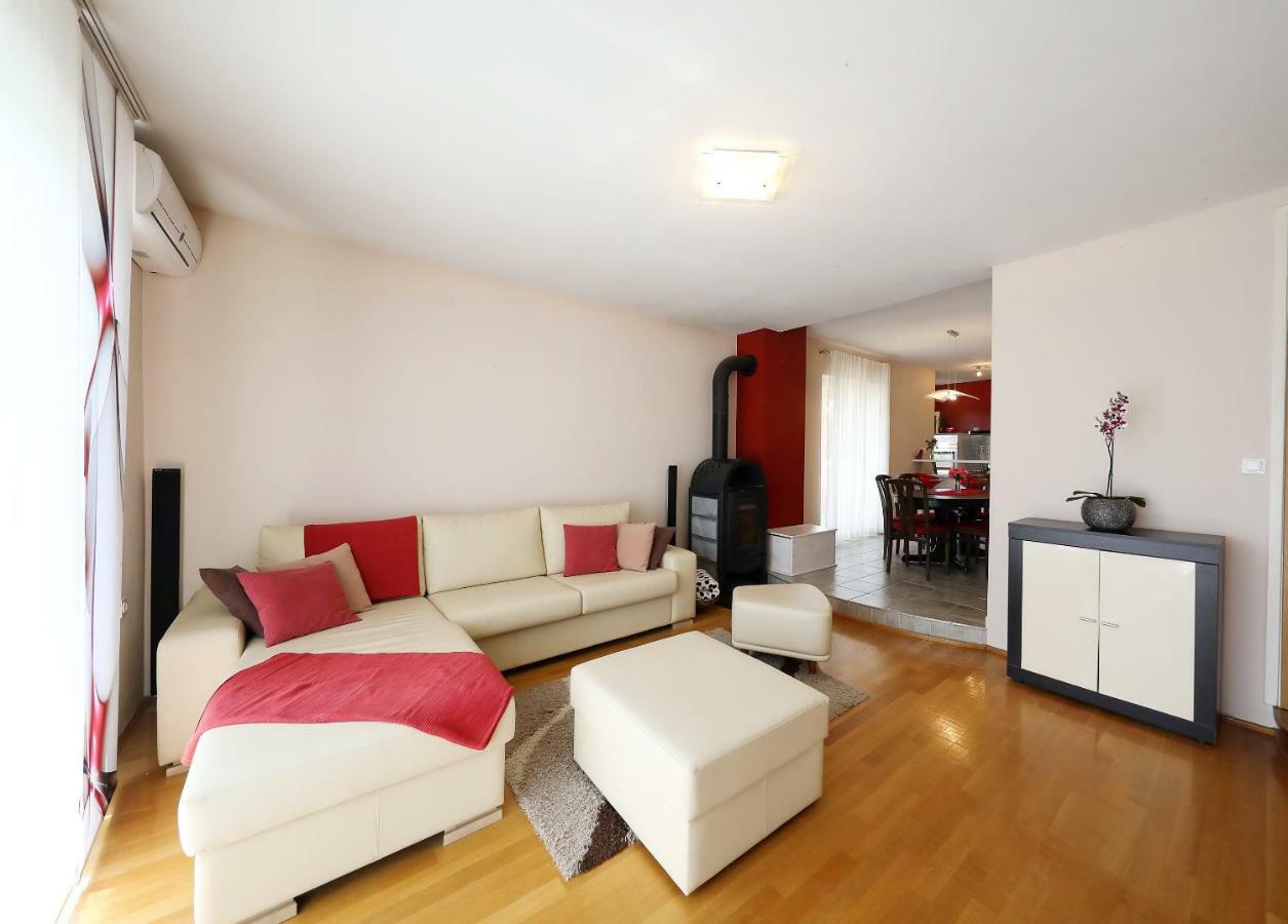 Вилла Easyliving House Near Zadar Поседарье Экстерьер фото